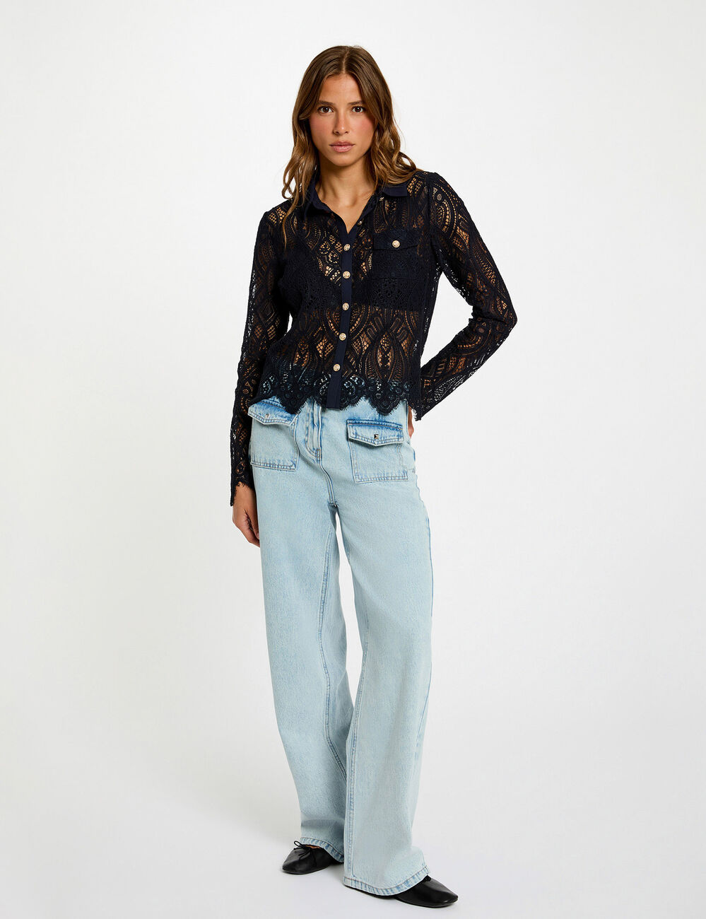 Camisa corta de encaje azul marino mujer