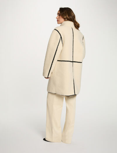 Abrigo oversize suave beige mujer