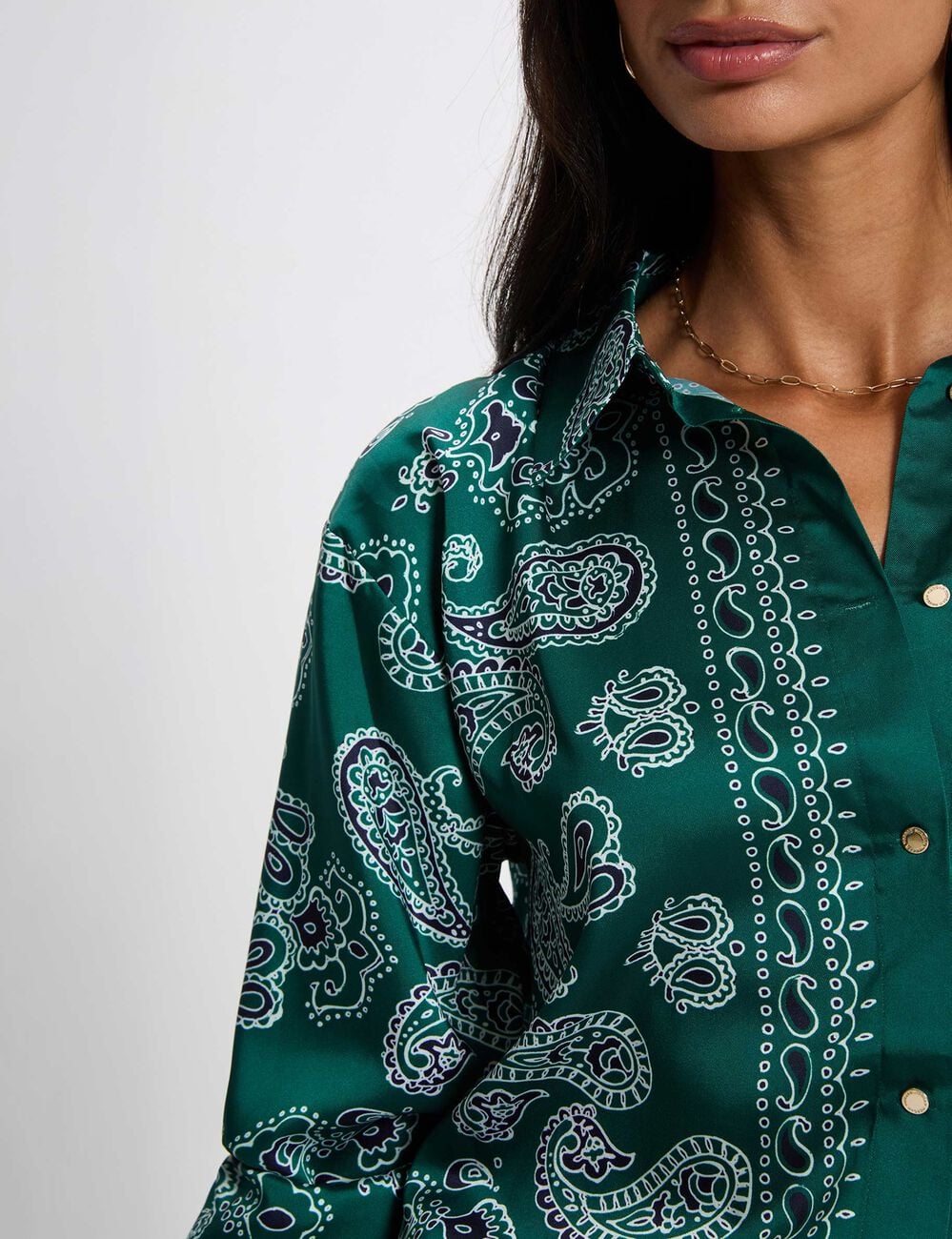 Camisa satinada con cuello abierto multicolor mujer