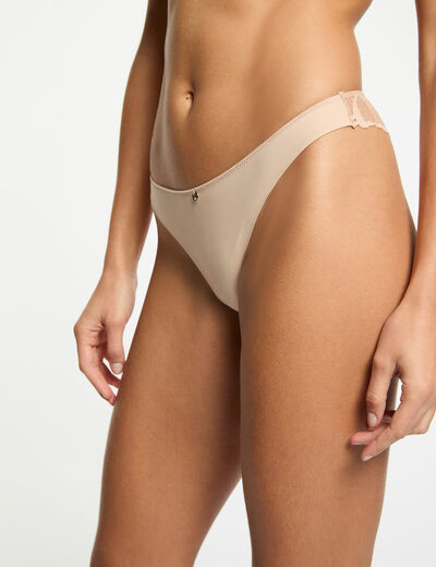 Braguita de encaje de tiro bajo beige mujer
