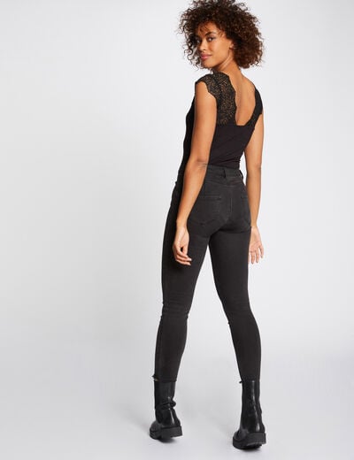 Camiseta manga corta con encaje negro mujer
