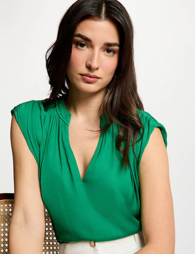 Blusa manga corta satinada verde pradera mujer