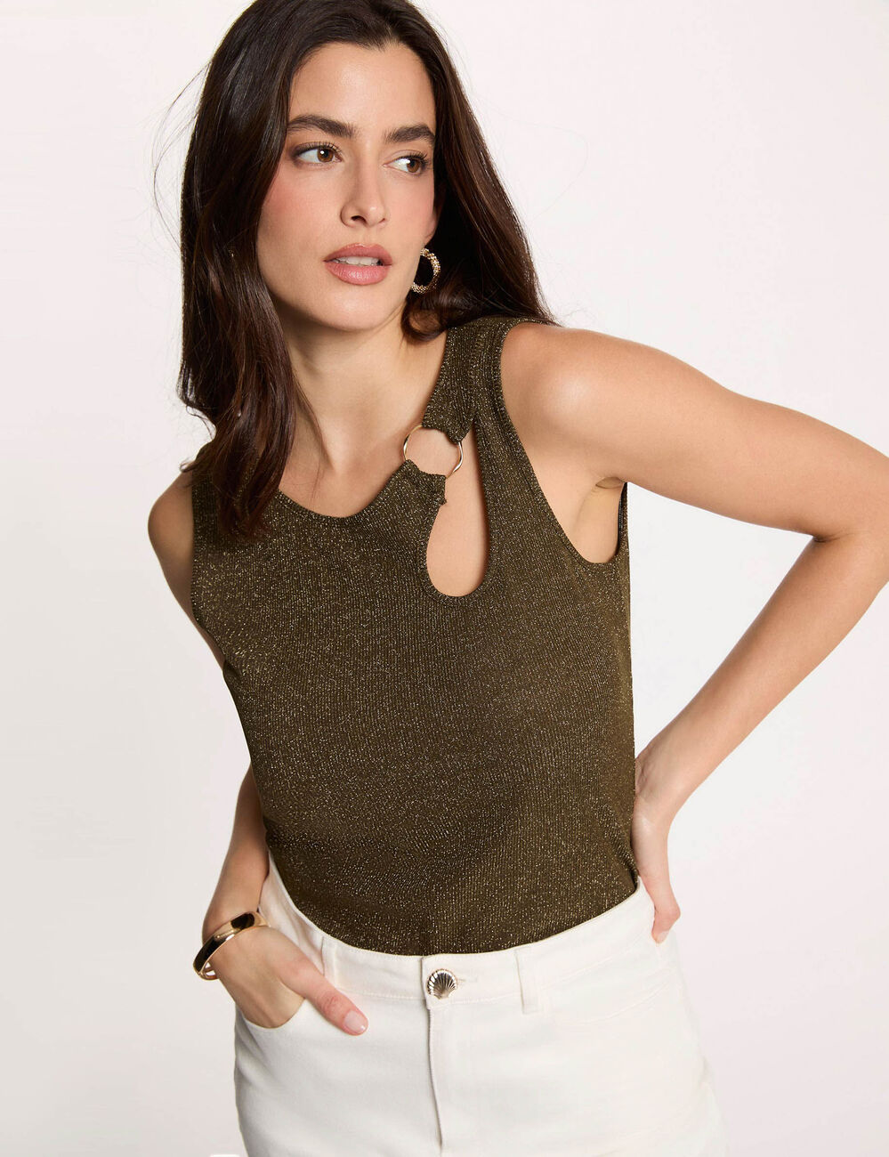 Top sin manga verde caqui mujer