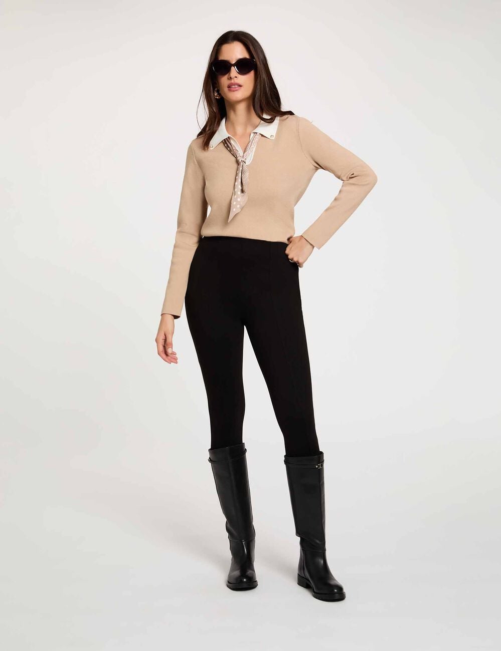 Pantal&oacute;n legging liso negro mujer