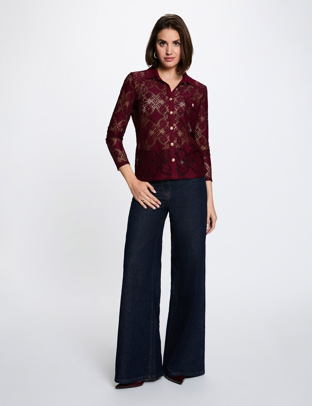 Camisa de encaje con cuello vuelto burdeos mujer