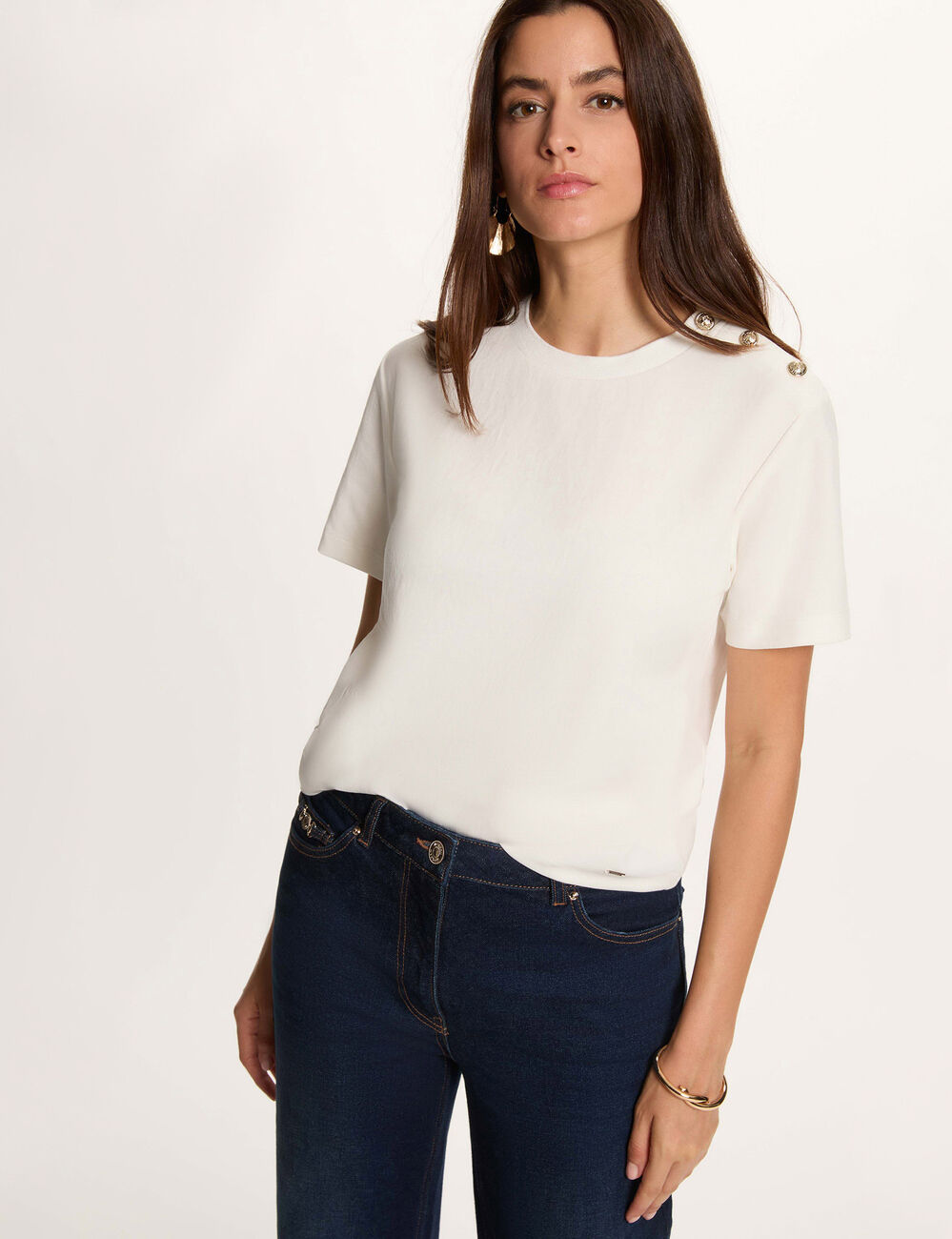 Camiseta cuello redondo con botones blanco mujer