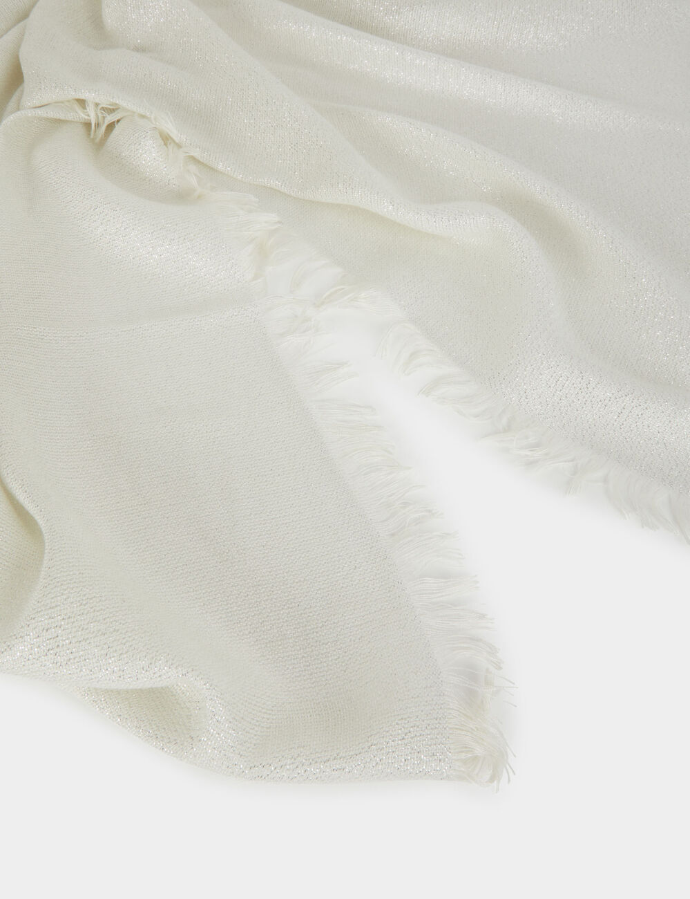 Pa&ntilde;uelo con hilos met&aacute;licos marfil mujer