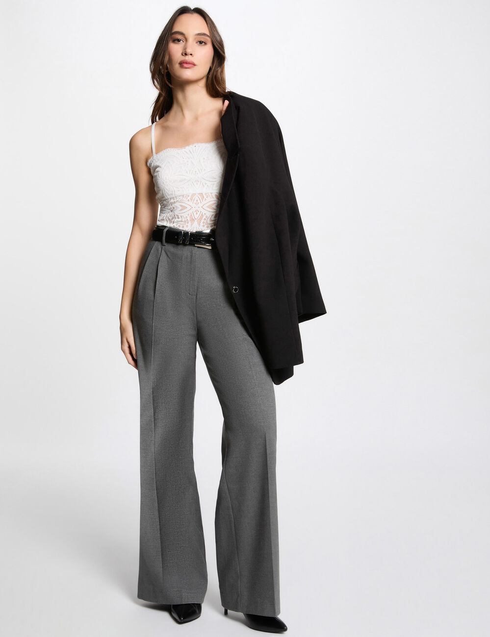 Top con tirantes finos marfil mujer