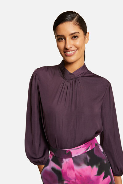 Blusa manga 3/4 efecto satinado ciruela mujer