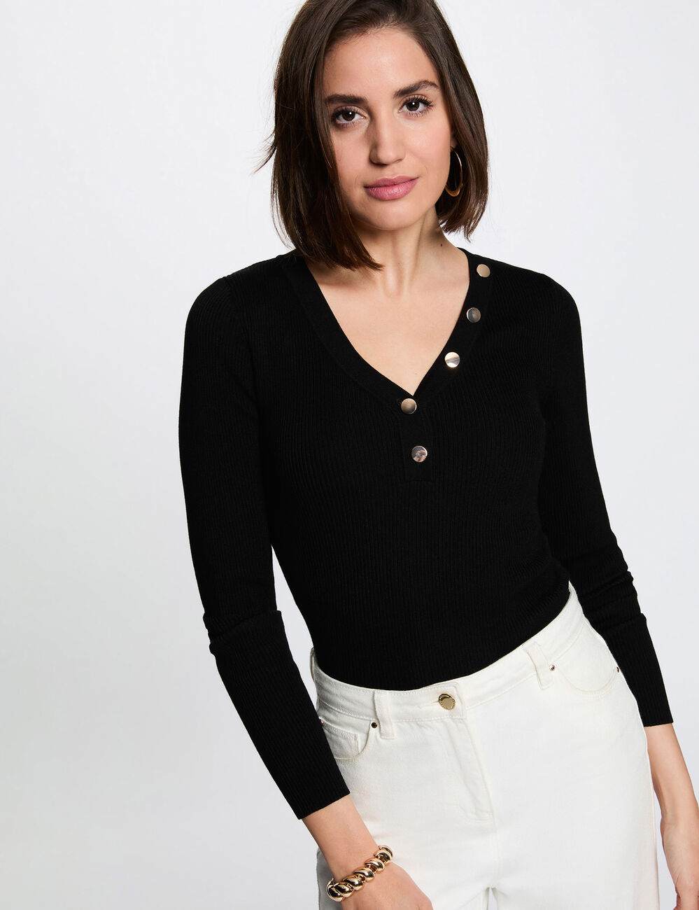 Jersey ajustado con cuello en V negro mujer