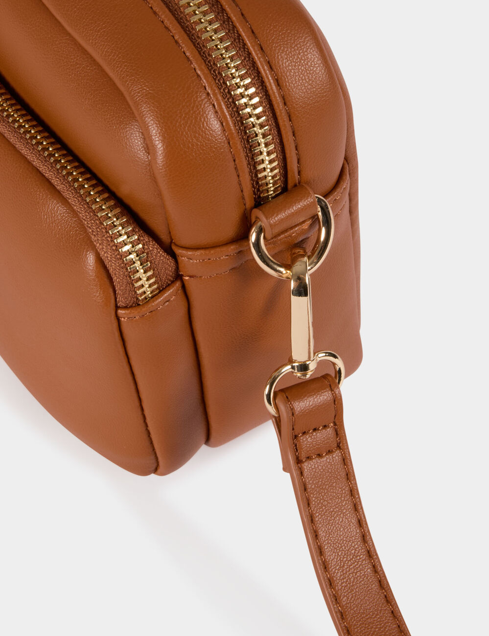 Bolso bandolera de polipiel c&aacute;mel mujer