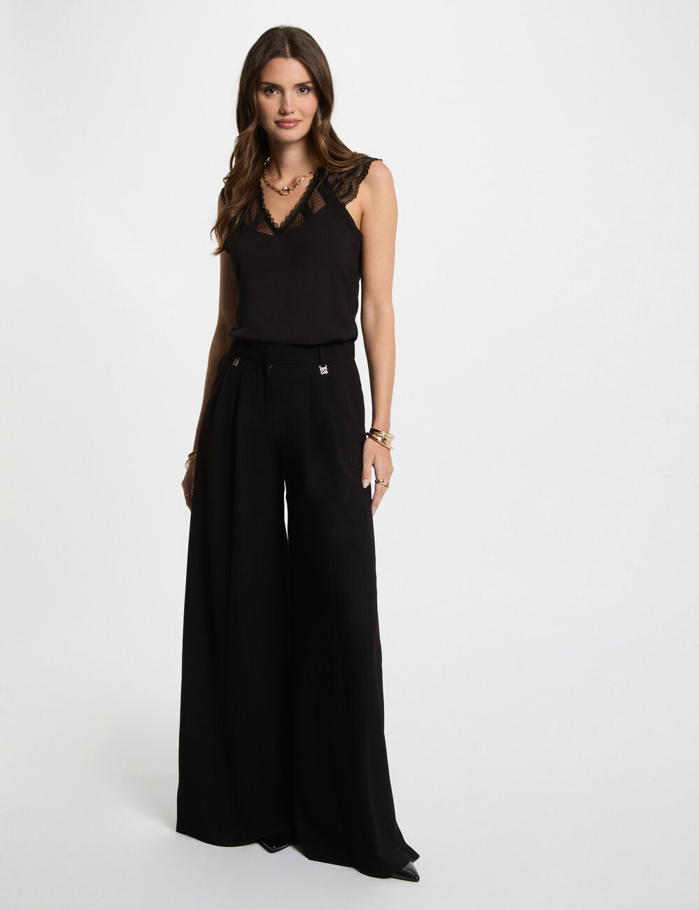 Camiseta de encaje con cuello en v negro mujer