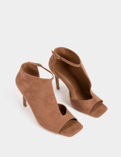 Sandalias medias descubiertas de tacón marrón mujer