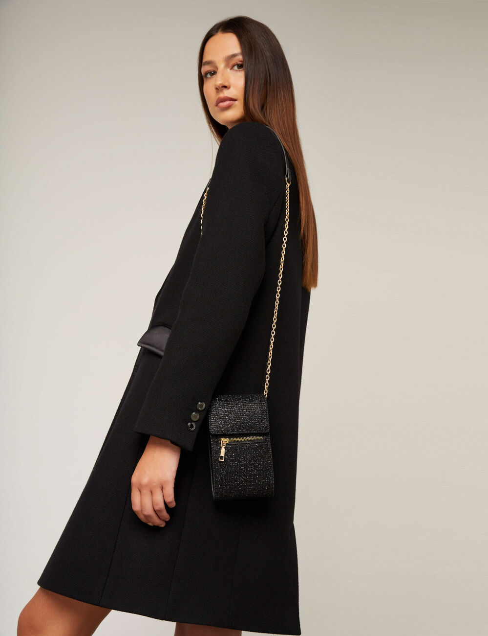 Bolso tel&eacute;fono lentejuelas negro mujer