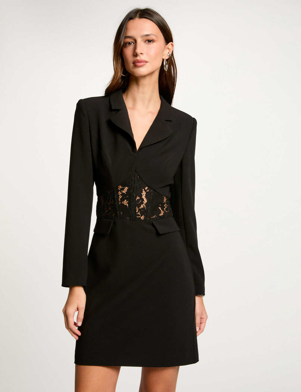Vestido corto ajustado encaje negro mujer