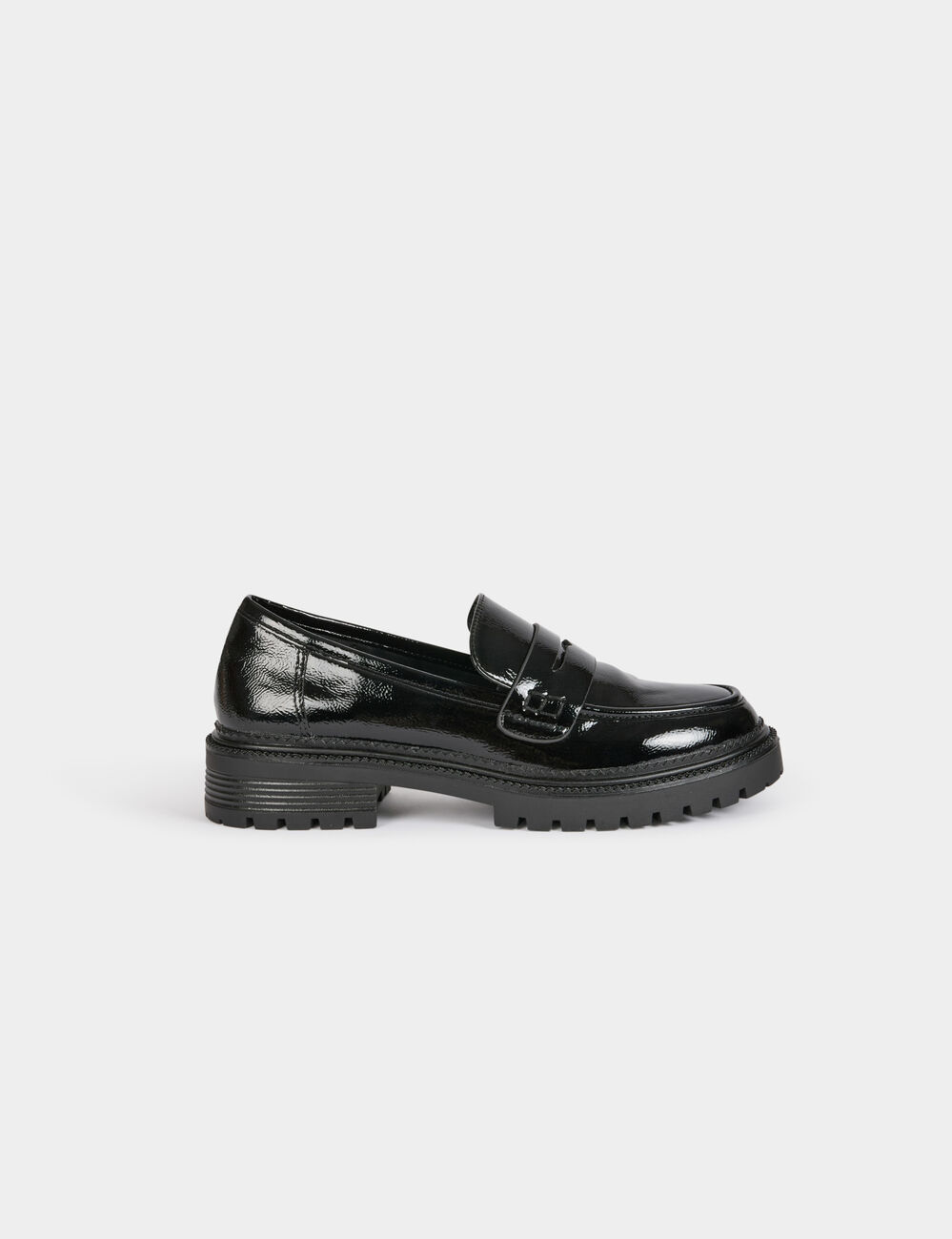 Mocasines de charol negro mujer