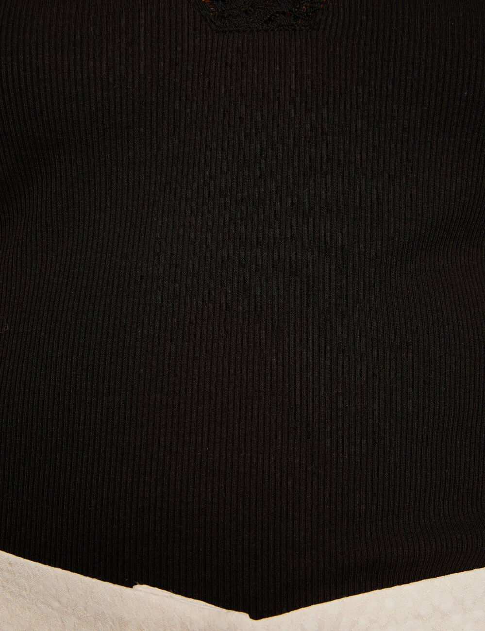 Camiseta manga corta con encaje negro mujer