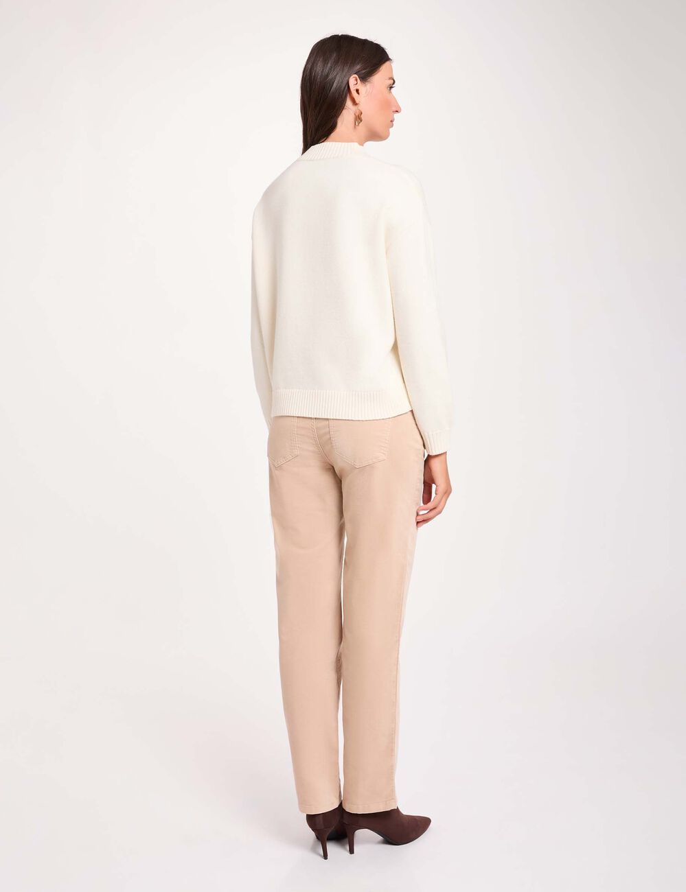 Jersey de cuello alto marfil mujer