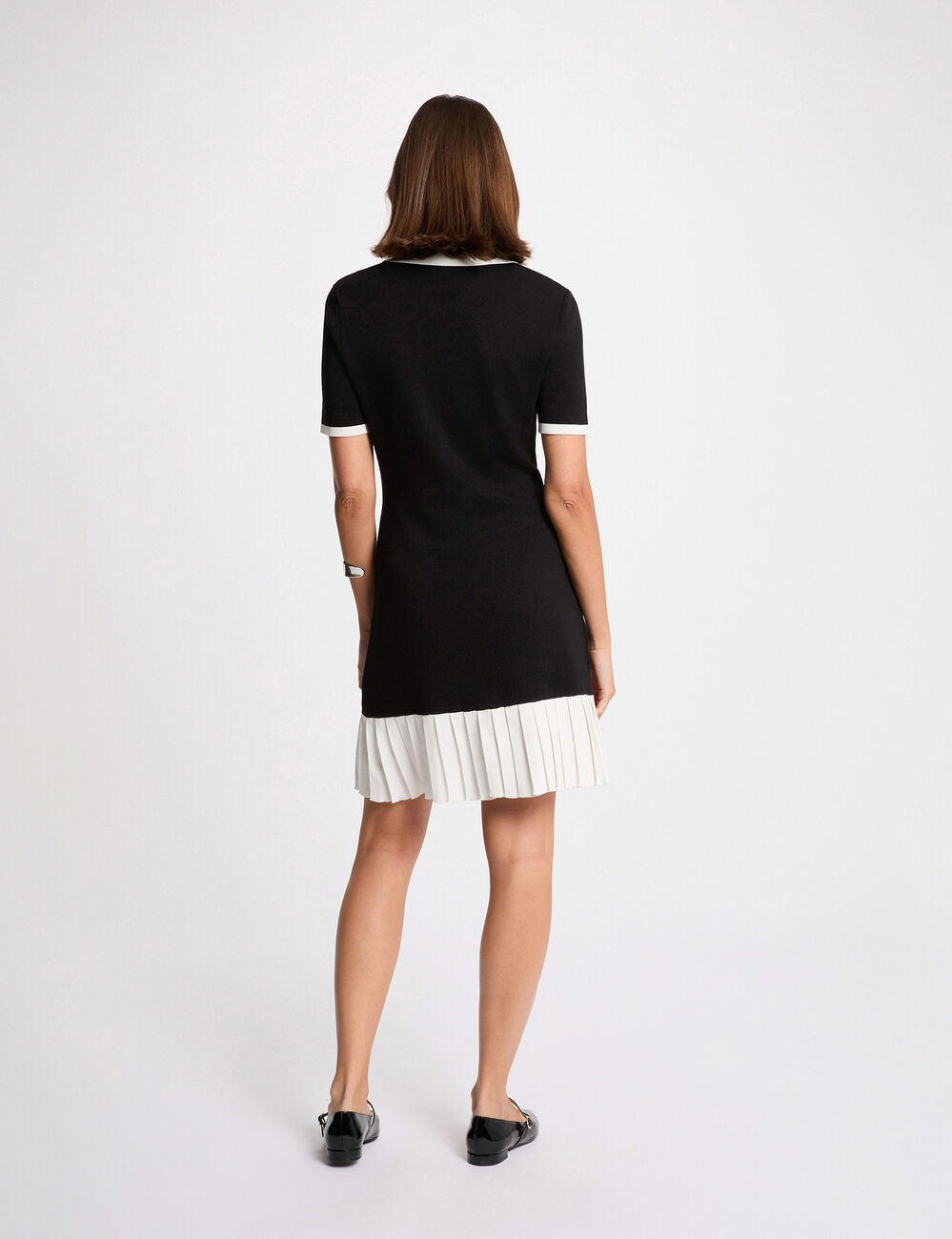 Vestido de punto corto con cuello vuelto negro mujer