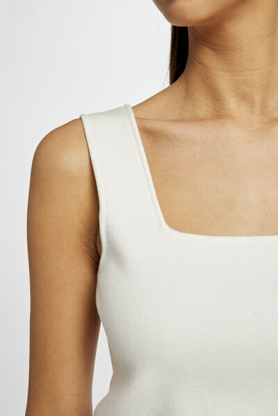Top punto tirantes anchos crudo mujer