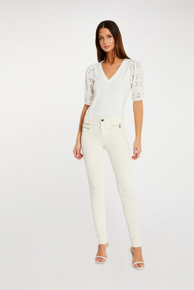 Pantalón slim efecto elástico marfil mujer