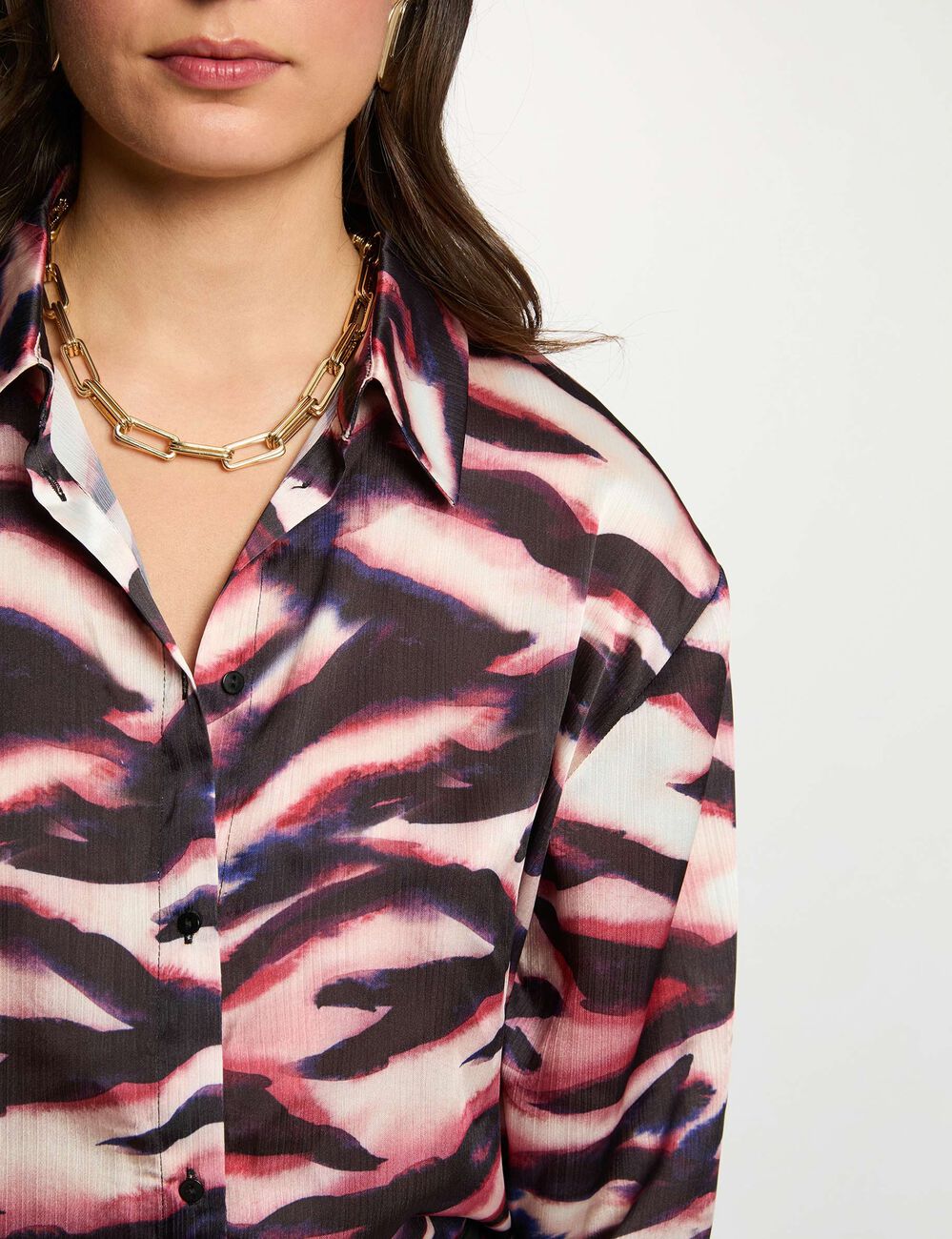 Camisa fluida con cuello abierto multicolor mujer