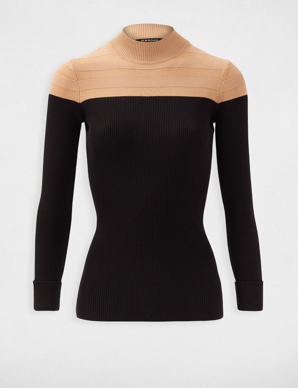 Jersey de manga larga con un cuello alto c&aacute;mel mujer
