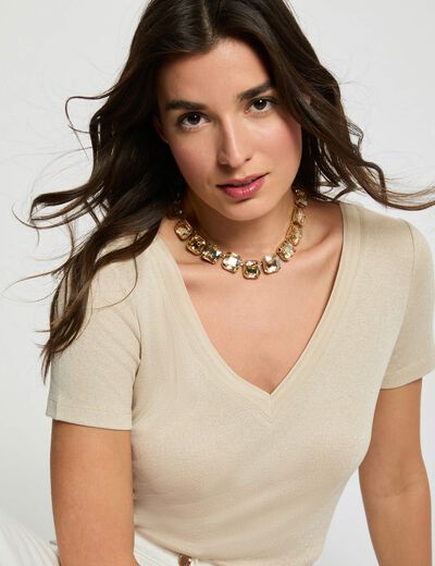 Camiseta entallada cuello v marfil mujer
