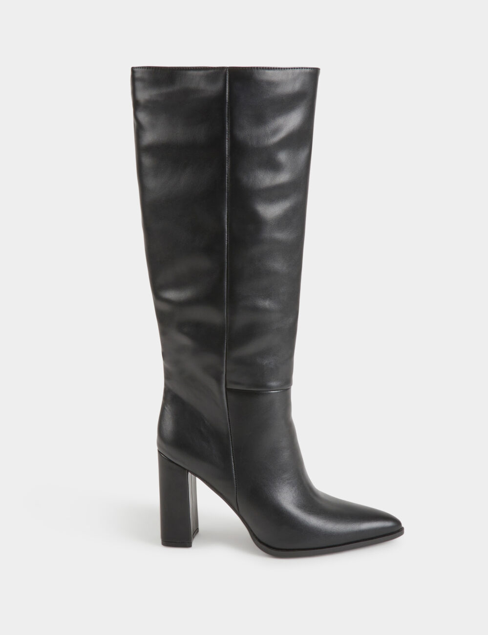 Botas con tacones y puntera fina negro mujer