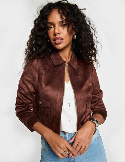 Chaqueta corta antelina marr&oacute;n oscuro mujer