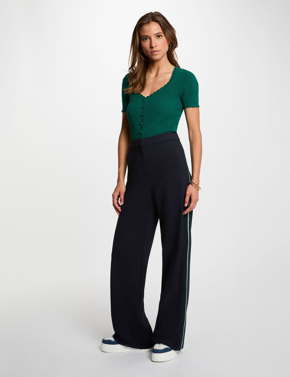 Pantal&oacute;n ancho con bandas laterales azul marino mujer