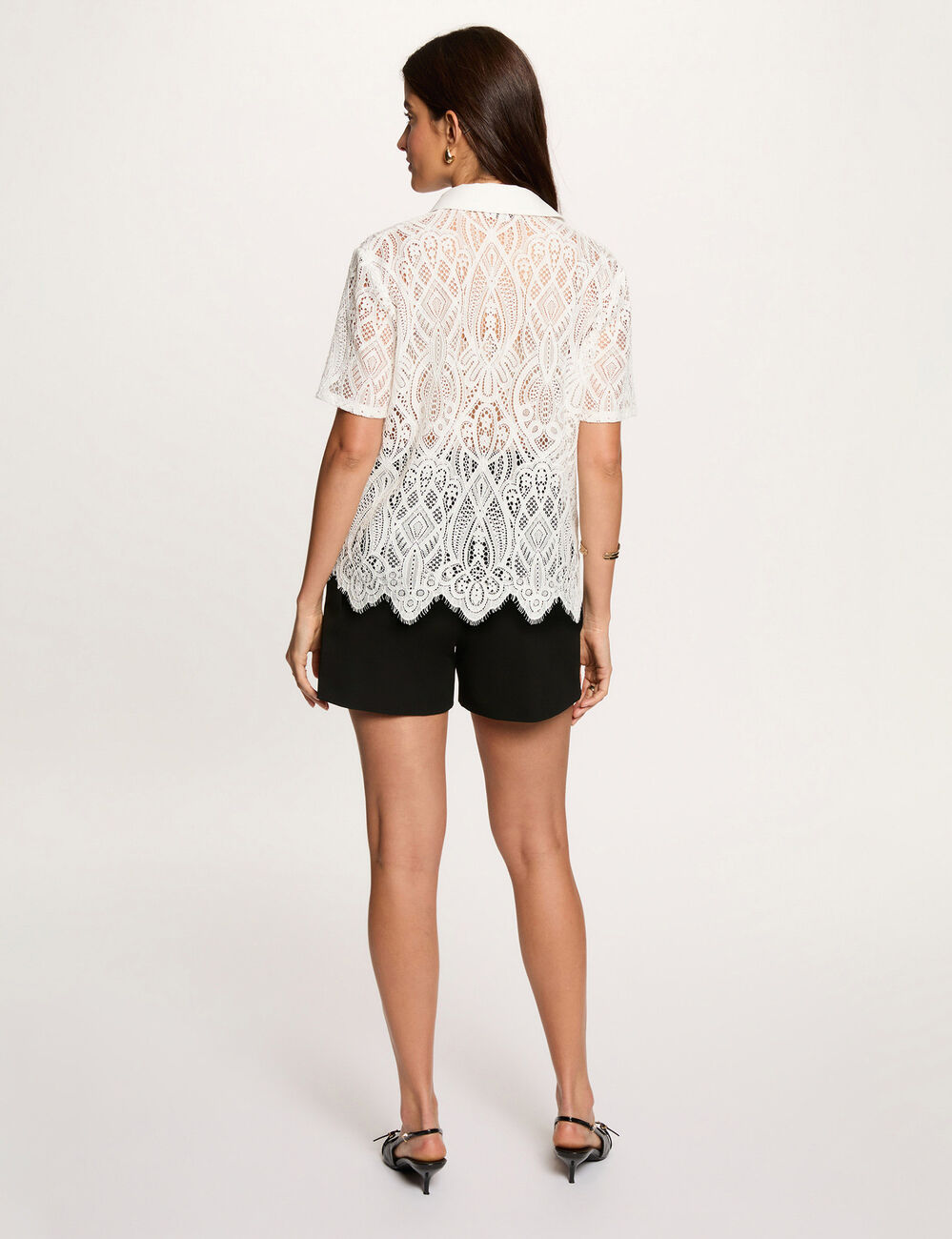 Pantal&oacute;n corto de cintura alta negro mujer
