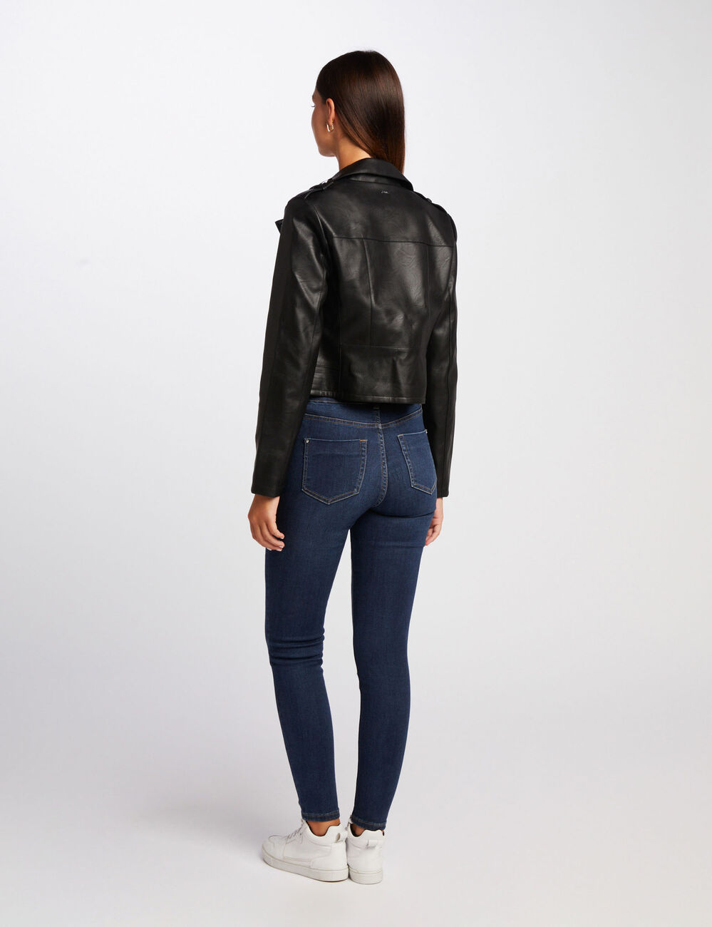 Chaqueta recta con cuello con muescas negro mujer
