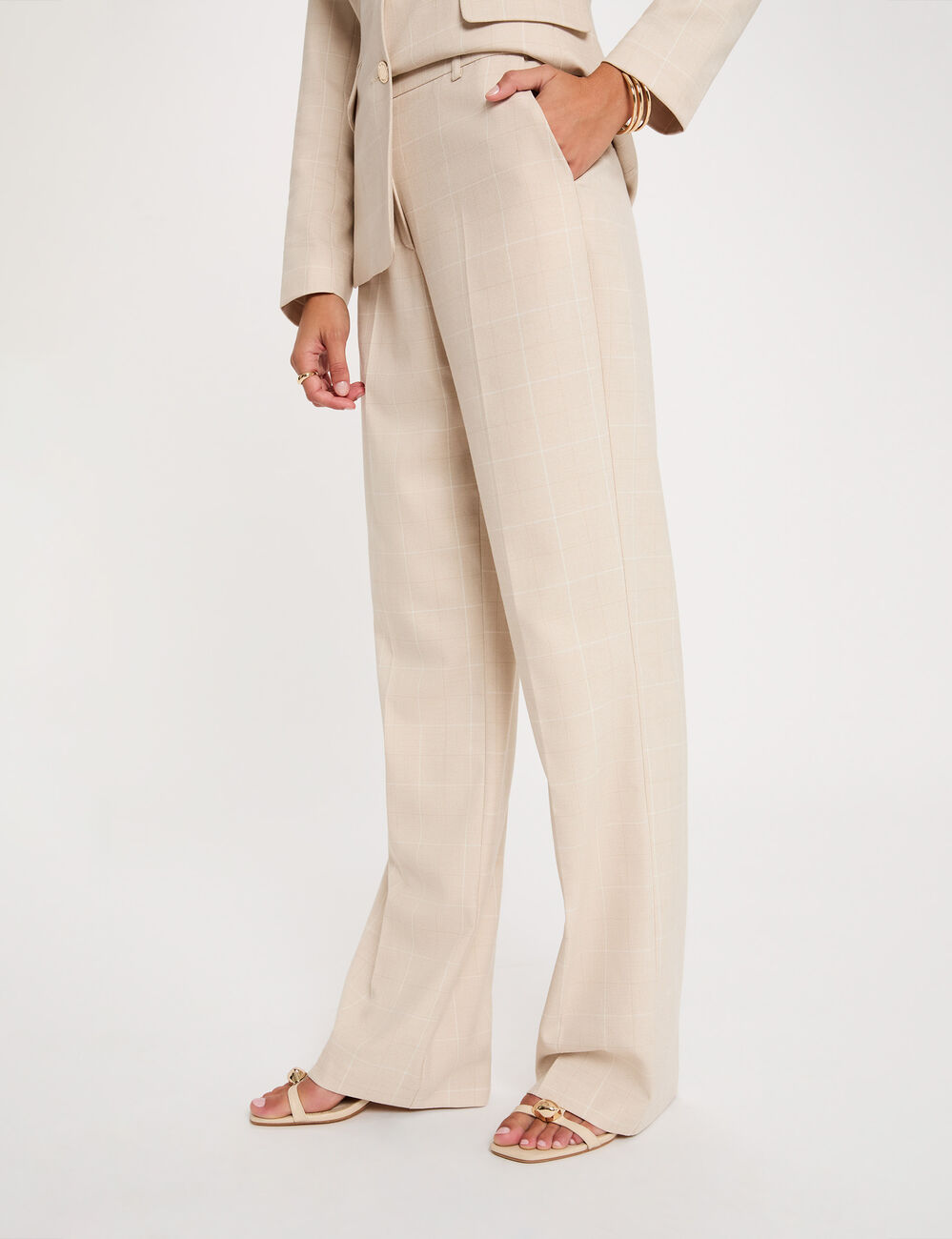 Pantal&oacute;n recto de tiro alto beige mujer