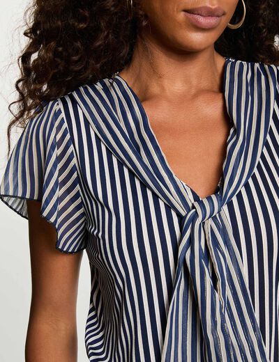 Camiseta con cuello lazada azul marino mujer