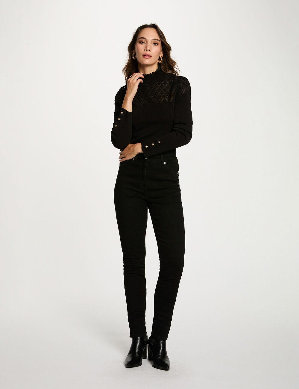 Vaquero slim con tachuelas negro mujer