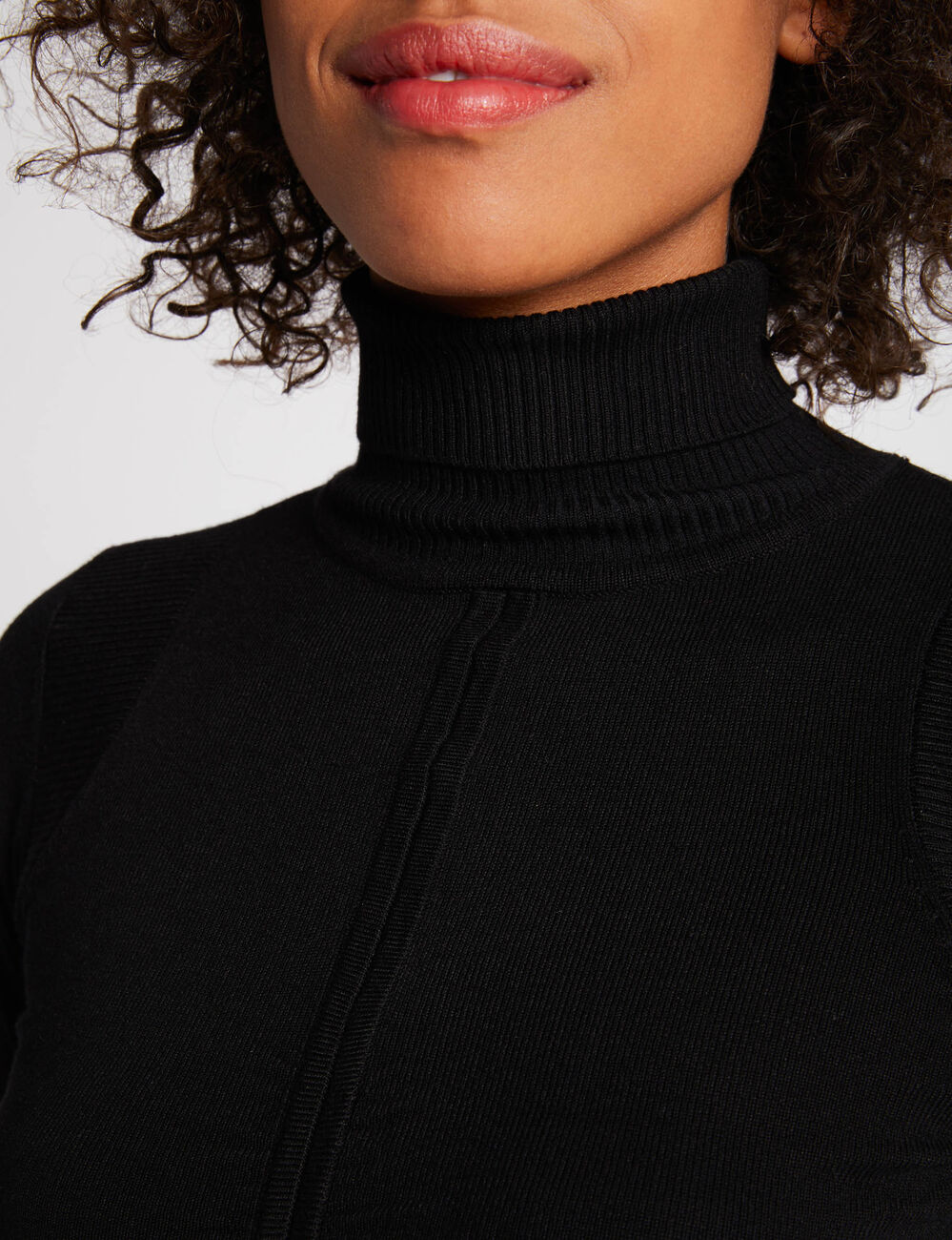 Jersey manga larga con detalle plisado negro mujer