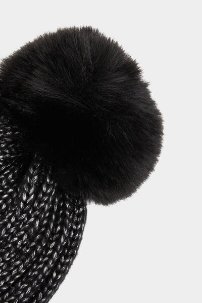 Gorro con pompon y hilos metalizados negro mujer