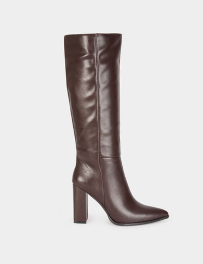 Botas con tacones y puntera fina marr&oacute;n oscuro mujer