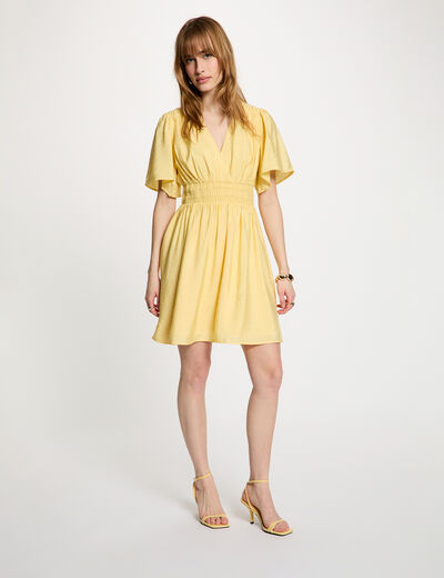 Vestido corto plisado amarillo claro mujer
