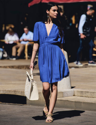 Vestido corto plisado azul mujer