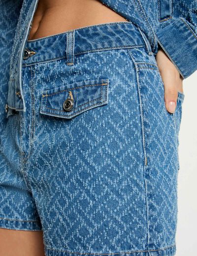 Pantal&oacute;n corto jacquard chevron denim stone mujer