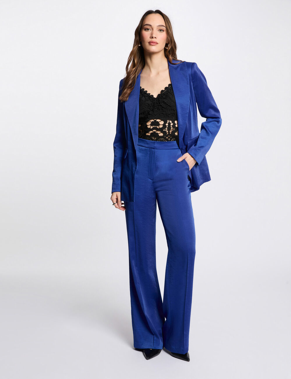 Pantalón recto holgado azul eléctrico mujer