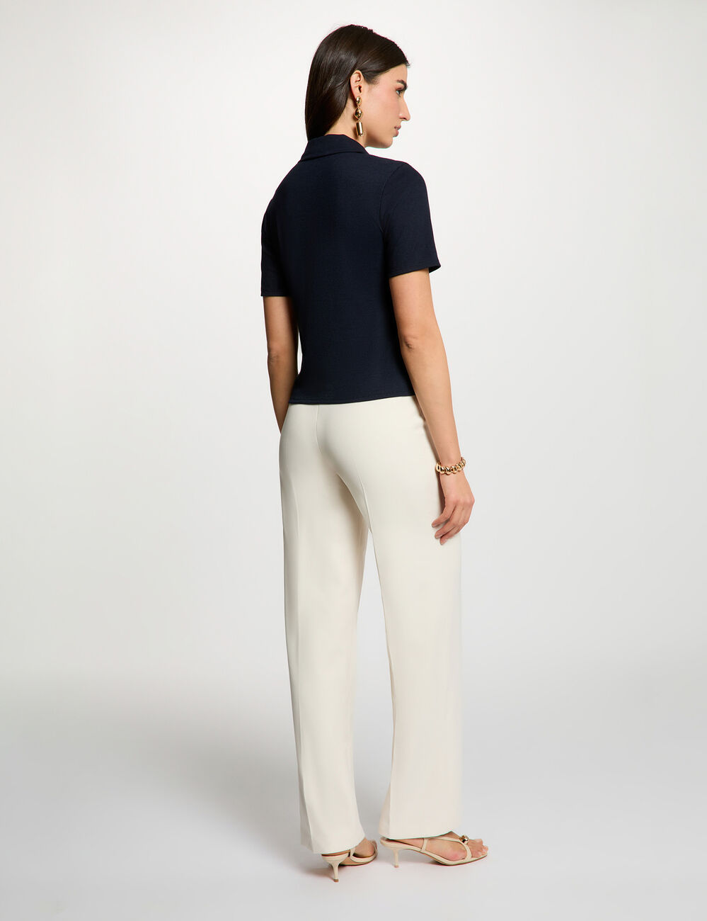 Pantal&oacute;n recto con pinzas creme mujer