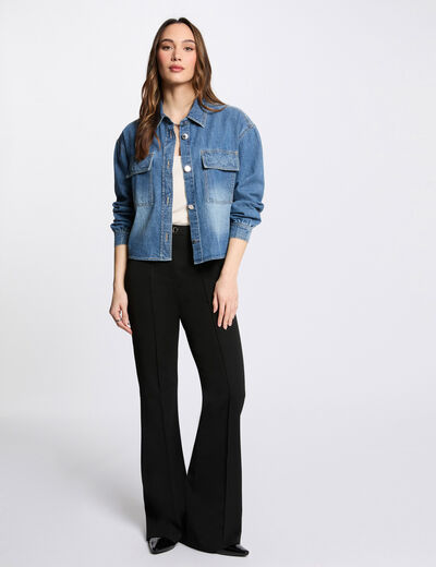 Pantalón boot-cut talle alto negro mujer