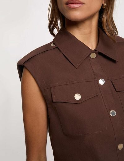 Chaqueta corta sin mangas marr&oacute;n oscuro mujer