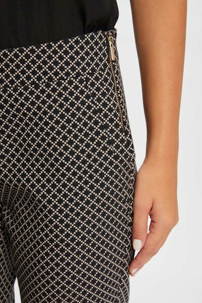 Pantalón cigarette estampado geométrico negro mujer
