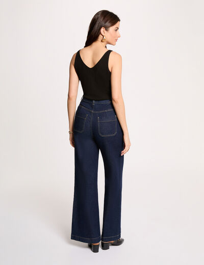 Camiseta ajustada cuello v negro mujer