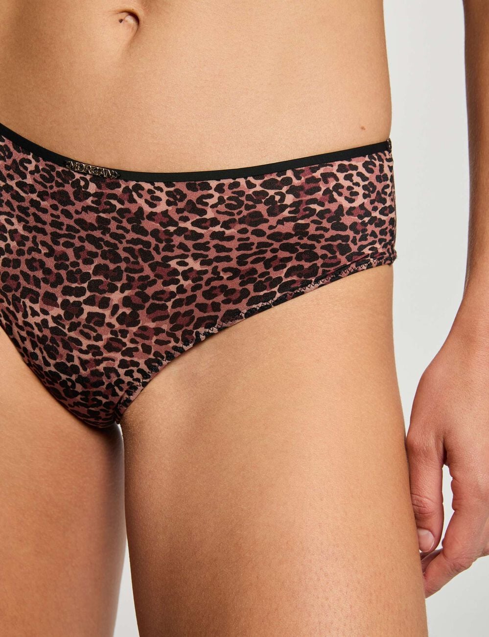 Tanga negro mujer