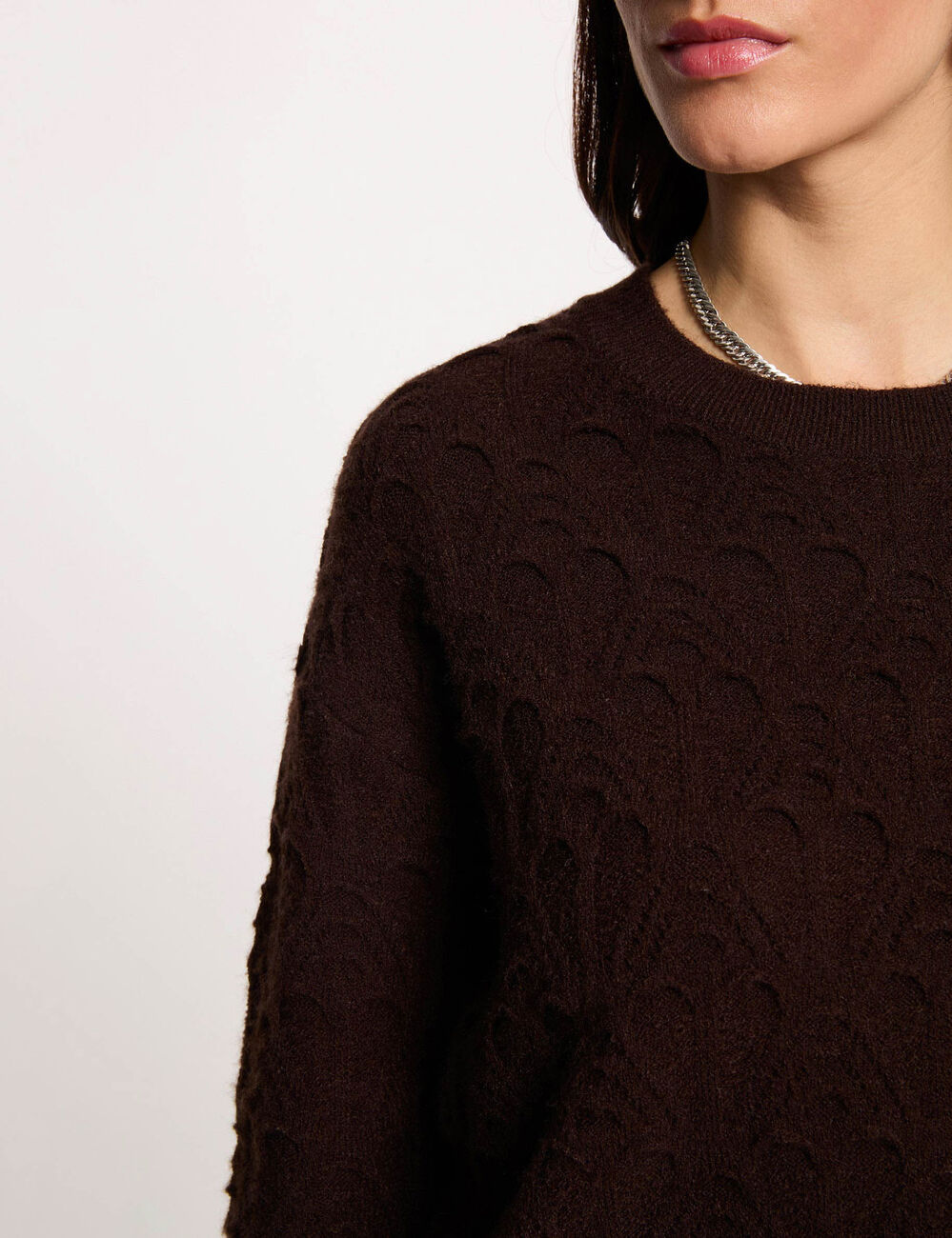 Jersey cuello redondo fantas&iacute;a marr&oacute;n oscuro mujer